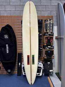 Surf: 2nd Hand Taranaki Custom Sirocco Glideliner w fins + bag - 9'2, approx 73L