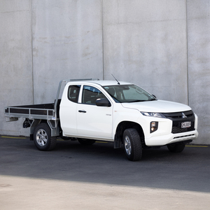 Utes: Flatdeck 4WD Ute for Hire - Ultraquip, Blenheim NZ