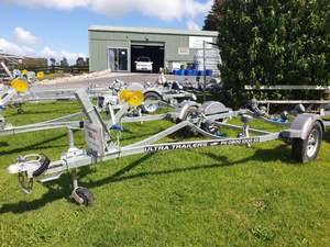 Single Axle Boat Trailers: Model 380 Heavy Duty Boat Trailer