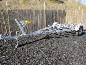 Model 575 Super Heavy Duty Boat Trailer