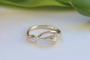 Botanical: Entwined Lily Ring