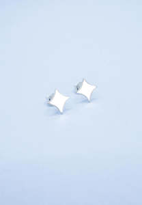Chills Sparkle Studs Earrings