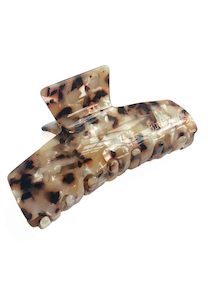 Full Price Clothing: Buttermilk Accessories Kiana Clip in Classic Tortoiseshell