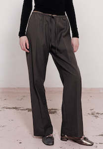 Sister Studios Relaxed Drawstring Pant Charcoal