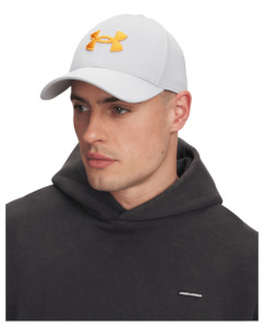 Fitted Caps Hats Visors: UA Blitzing Low Men's Stretch Fit Cap