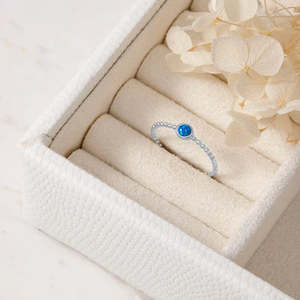 MIDSUMMER RING - ALUMEN CIRCLE STONE RING BLUE OPAL