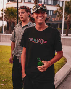 Mens T Shirts: SKIDDER SST BLACK VOLCOM