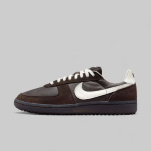 Nike Quick Strike: W's Field General - Velvet Brown/Sail