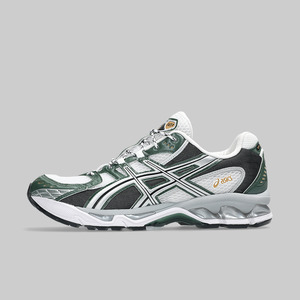 Gel-Nimbus 10.1 - White/Forest Night