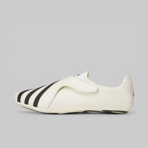 X Pharrell Williams Yoga Vario - Off White/Black