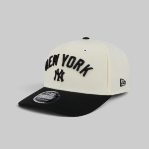 9Seventy Stretch-Snap New York Yankees