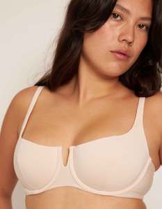 Underwire: The Lift Bra Sand