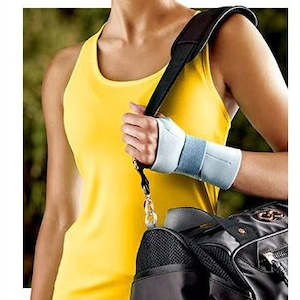 Futuro: Futuro for her Wrist Brace