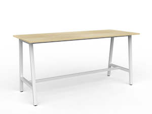 Cubit Bar Leaner 2200 x 900