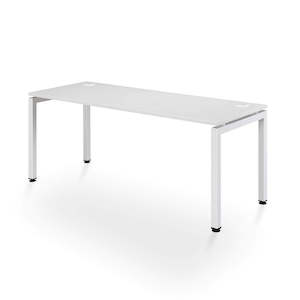 Ultimo Metal Frame Standard Leg Desk