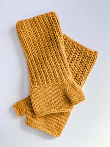 Intermediate Knit Kits: 5Below Hand Warmers
