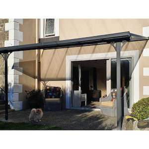 Patio Shelters: 3.1m x 2.5m Patio Shelter - Aluminium Frame