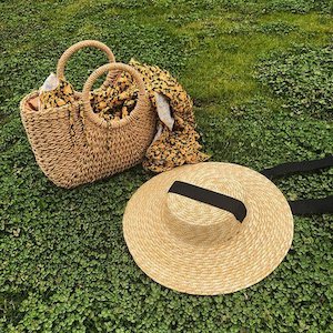 Straw Hats: Women Sun Hat French Style Wide Brim Straw Hat
