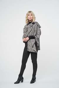 Women's Leopard Jacquard Wrap – Soft Knit Shoulder Shawl with Slip Loop