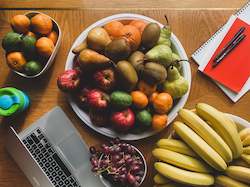 Fruit Hampers: Fruit Hamper - Extra Large (80 pieces)