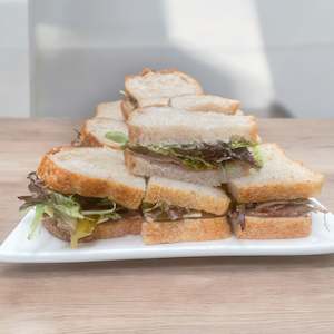 Sandwiches 1: Rare roast beef sandwich