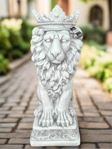 Featured Product 2: Lion with Crown Planter 85CMH