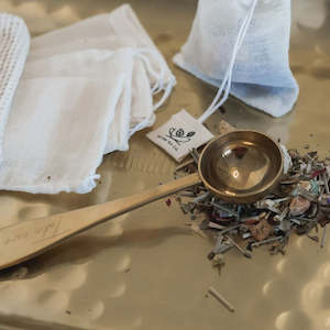 Mothers Day: Better Tea Co - Brass Scoop