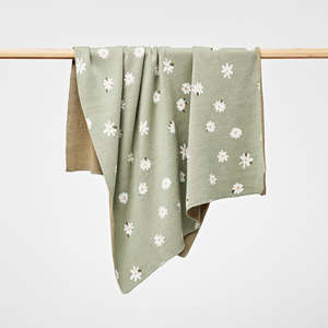 Blankets Swaddles: Organic Cotton Daisy Blanket - Thyme