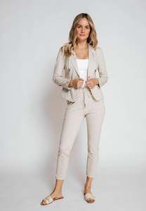 Zhrill: Darcia Blazer | Beige | Zhrill