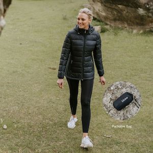 Moke: Lynnette 90/10 Packable Jacket | Black | Moke