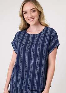 Melani Top | Navy Print | Lemontree