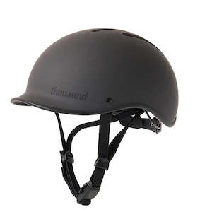 Accessories: Thousand Helmet Heritage 2 - Stealth Black