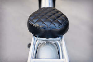 Accessories: Vintage inspired single saddle