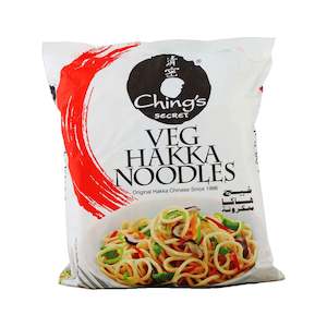Ready To Cook: Chings Veg Hakka Noodles 560g