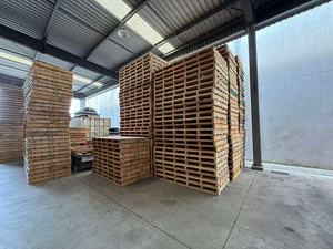 Pallet Packaging: Used Dairy Board Pallet (wood pallet) 2.2m*1.2m (Pick up ONLY)