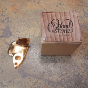 Other: 2nd Hand Woodstone Type II Selmer/Yanagisawa Thumb Rest – Gold Plated