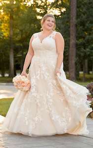 Wedding Dress: Stella York 6649