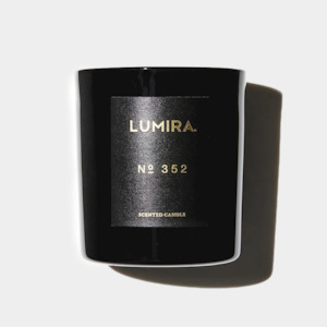Home Scents: No352 Leather & Cedar Scented Candle