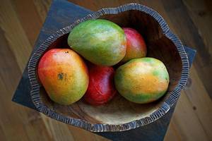 Fruits: Peru Mango