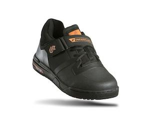 Unparallel Mens Dustup