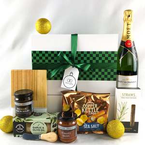 Gifts For Her: The Bubbles & Graze | A Luxury Recognition & Celebration Gift