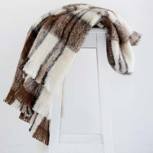 Masterweave: Alpaca Throw  |  Apache