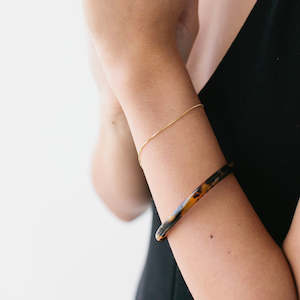 Sophie: Bold Bangle  |  Dark Tort