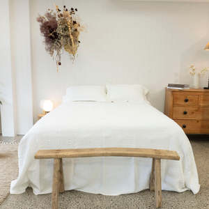 Bed Linen: Lantern Bed Cover Set