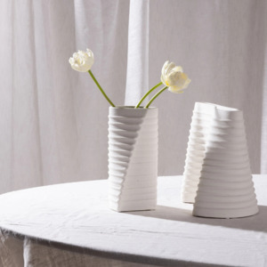 Ned: NED Collections - Fulk Vase Small | White