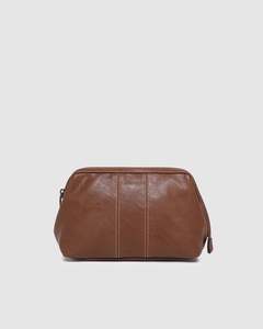 Accessories 1: Louenhide Albie Toiletery Bag | Saddle Cognac