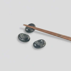 Japanese Collection: Japanese Sakura Chopstick Rest | Black