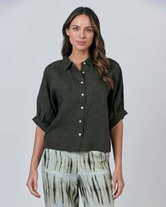 Naturals GA471 Button Top | Licorice