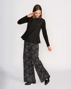 Shirts Tops 2: Knewe Austin Top | Black