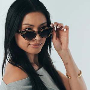 ROC Eyewear- Hibiscus | Milky Tort Smoke